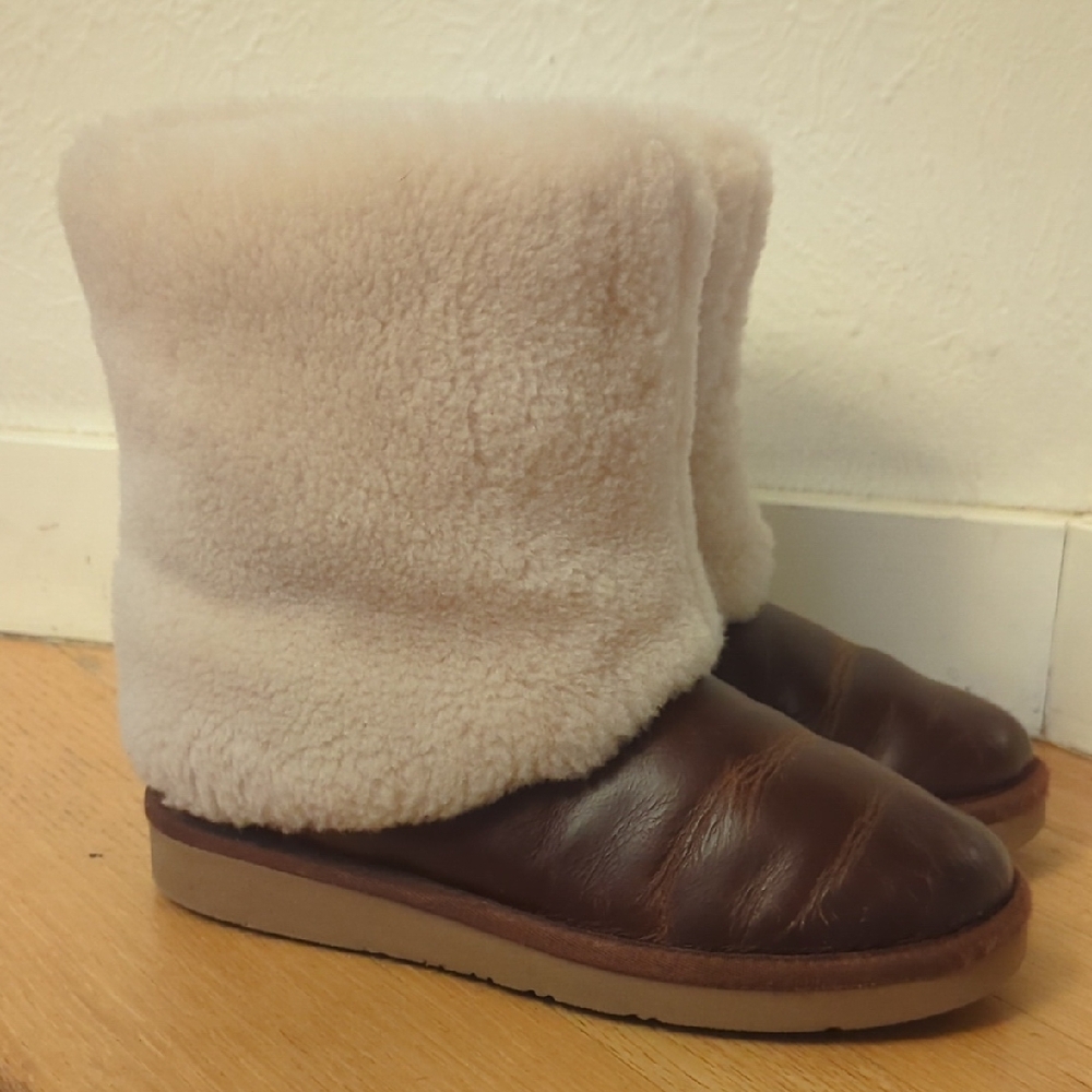 UGG Brown Leather Boots With Shearling Cuff Women's Size 6